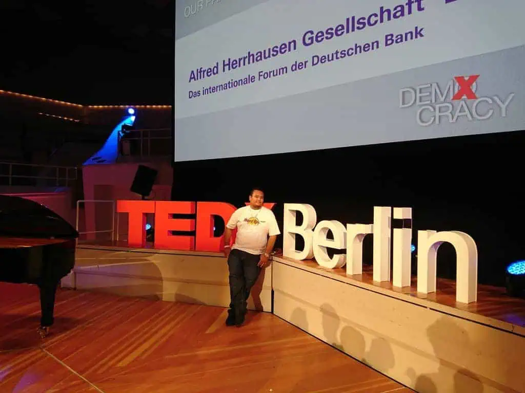 Volunteering at TEDxBerlinSalon "Democracy" 2017 2 Asad Zulfahri at TEDxBerlinSalon Democracy